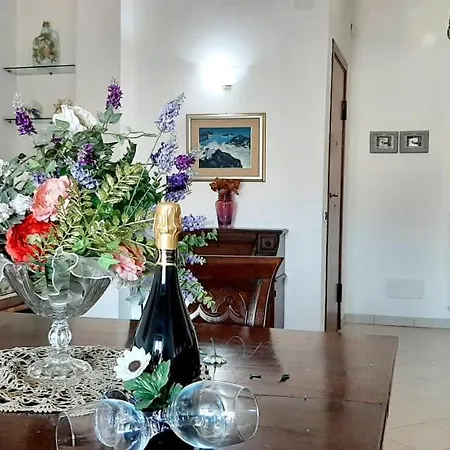 Apartment Casa Leo, Eleganza Siciliana Con Vista Etna A Due Passi Dal Mare *